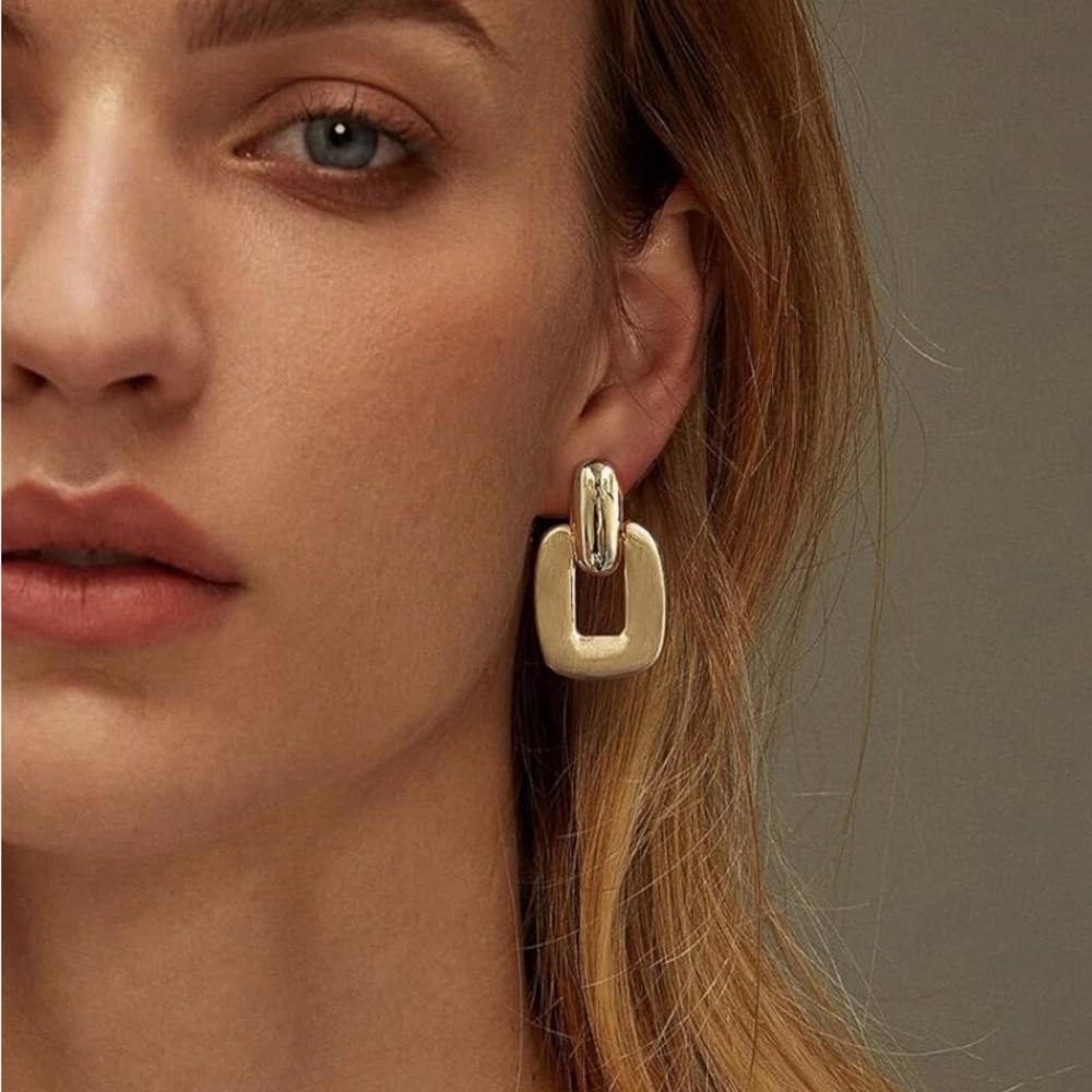 Elegant Gold-Tone Geometric Earrings